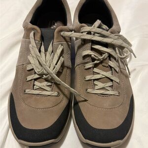 Clarks shoes womens size 10